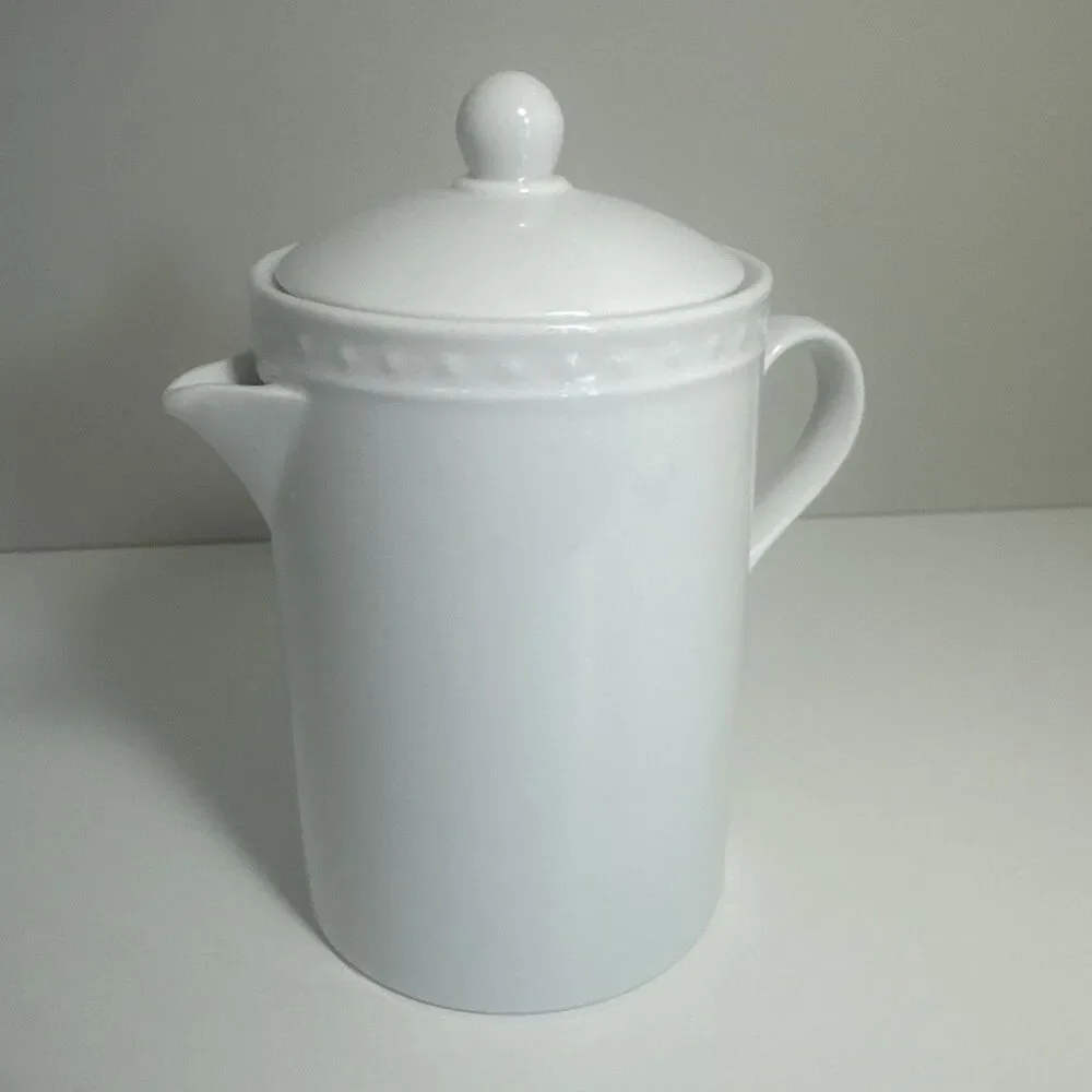 Crate & Barrel Staccato White Porcelain Creamer Kathleen Wills Japan